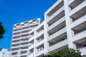 日本建物株式会社から老朽化による立ち退きの連絡が来たら：対処法や立ち退き料の目安について解説